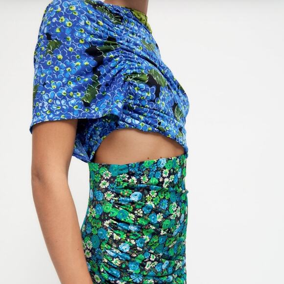 ZARA Asymmetrical Mixed Print Off Shoulder Midi Dress Blogger's Favorite Medium - Picture 3 of 15